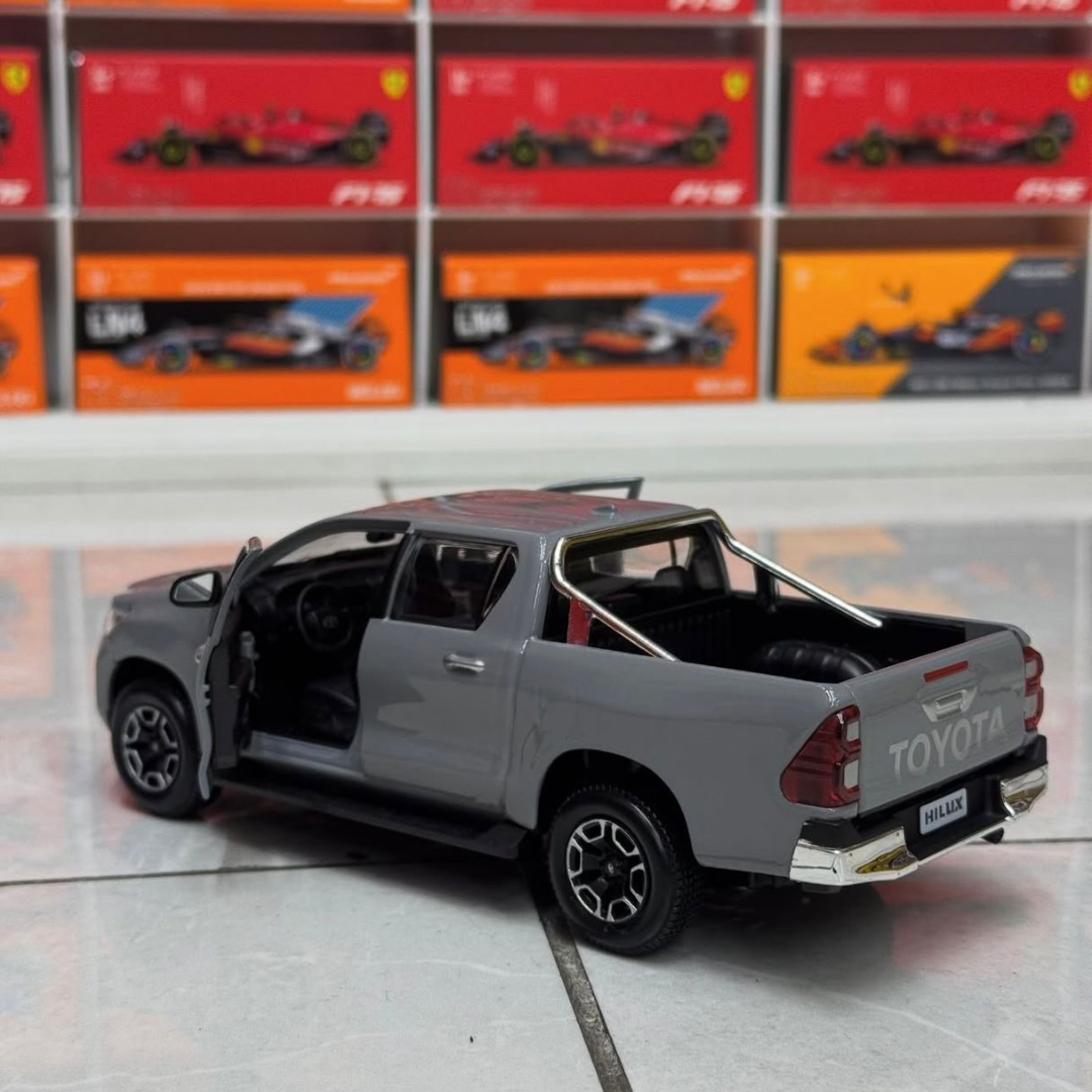 Toyota Hilux – Miniatura Colecionável Premium - Imagem 5