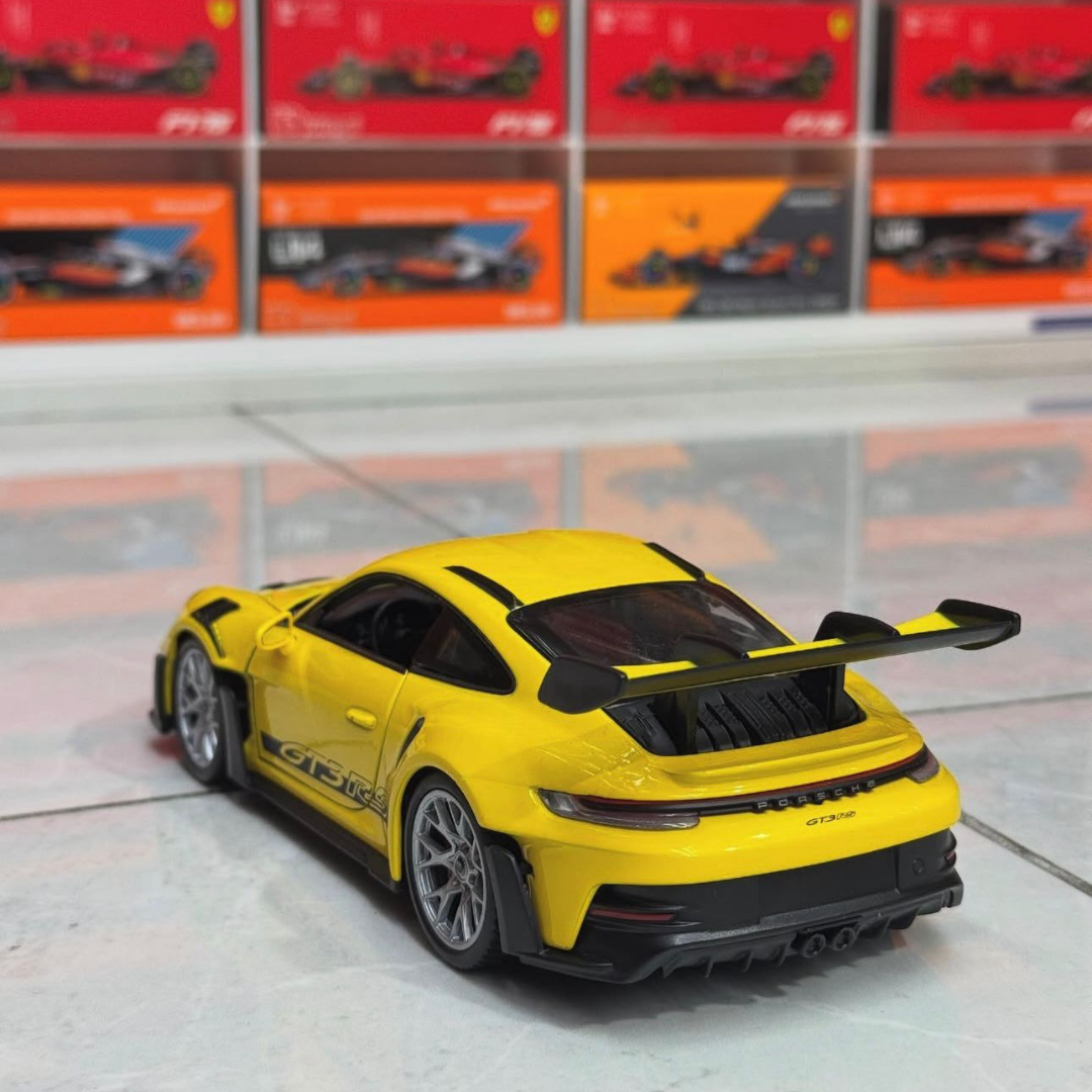 Porsche 911 GT3 RS – Miniatura Colecionável Premium - Imagem 4